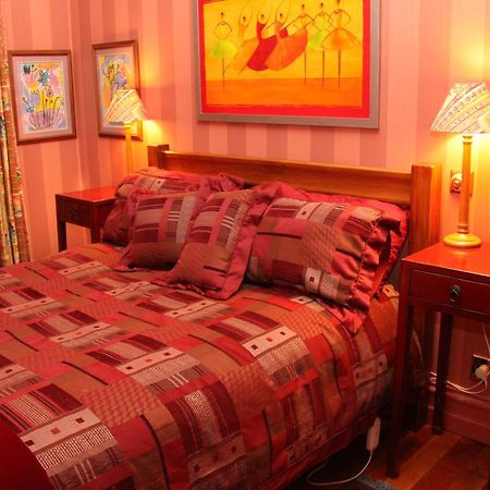 Villa Rouge B&B インバーカーギル エクステリア 写真